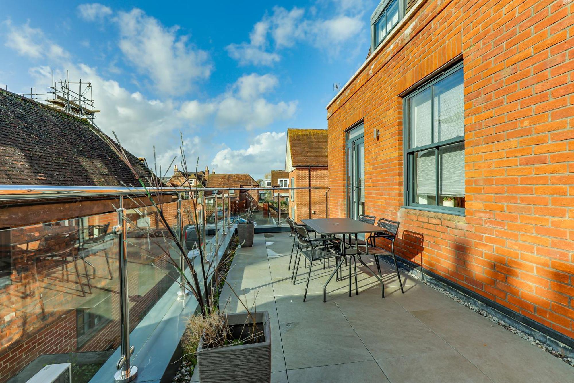 Exceptionally Spacious Central Canterbury Home Bagian luar foto