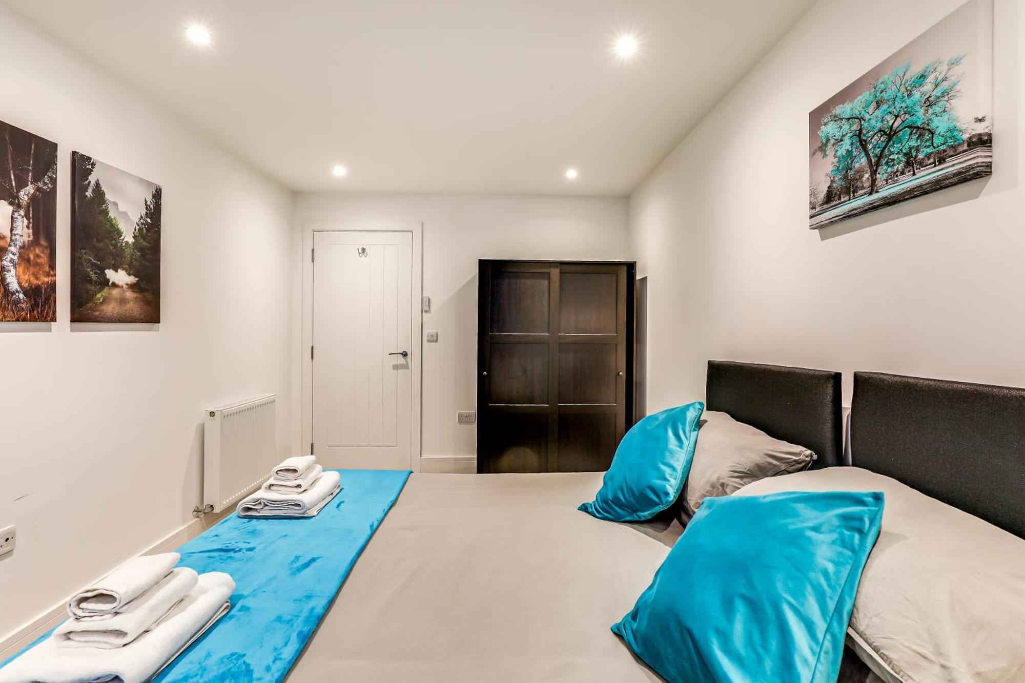Exceptionally Spacious Central Canterbury Home Bagian luar foto