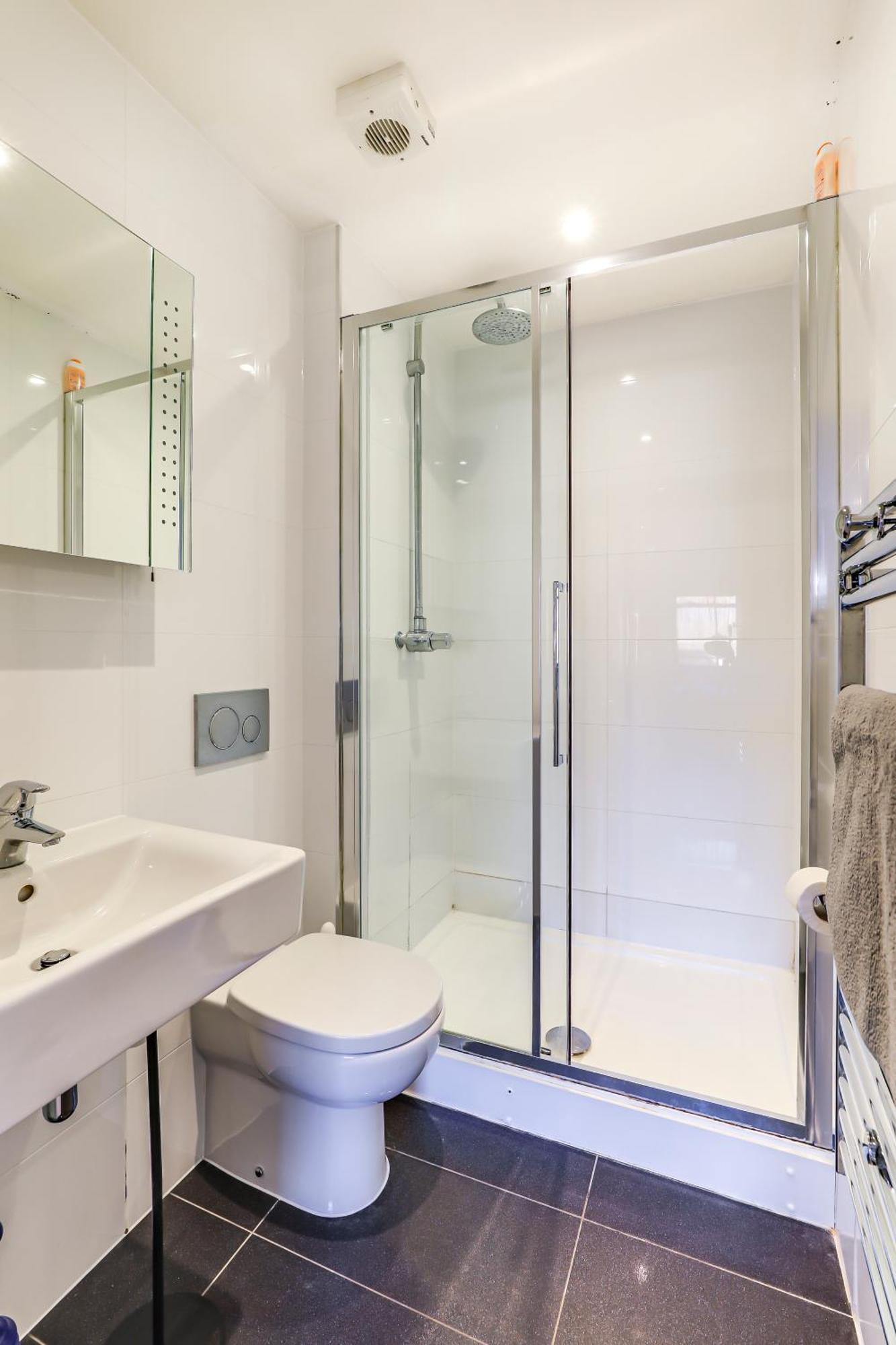 Exceptionally Spacious Central Canterbury Home Bagian luar foto
