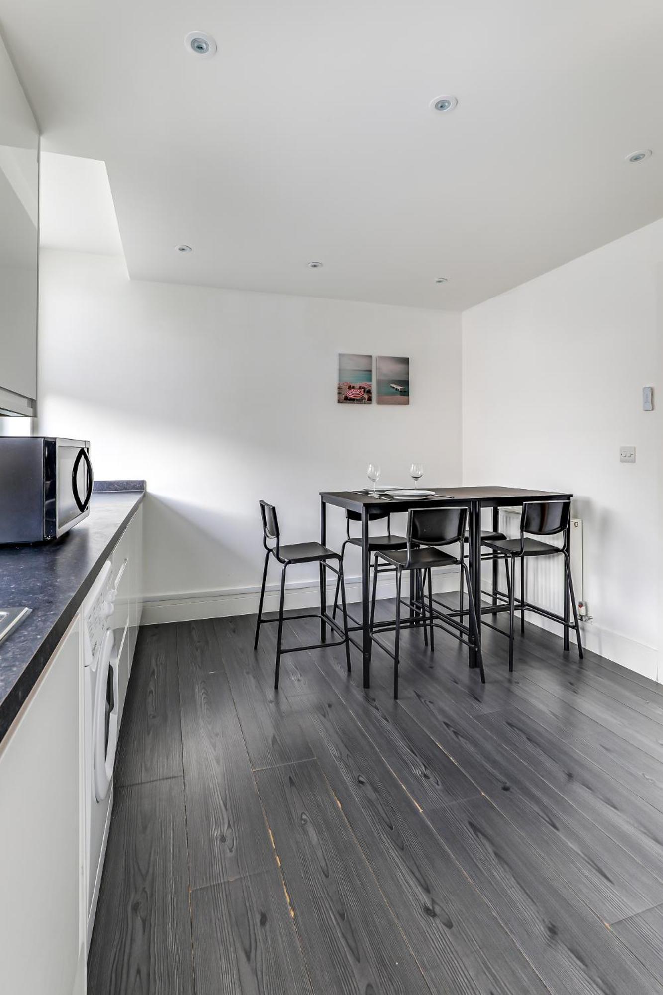 Exceptionally Spacious Central Canterbury Home Bagian luar foto