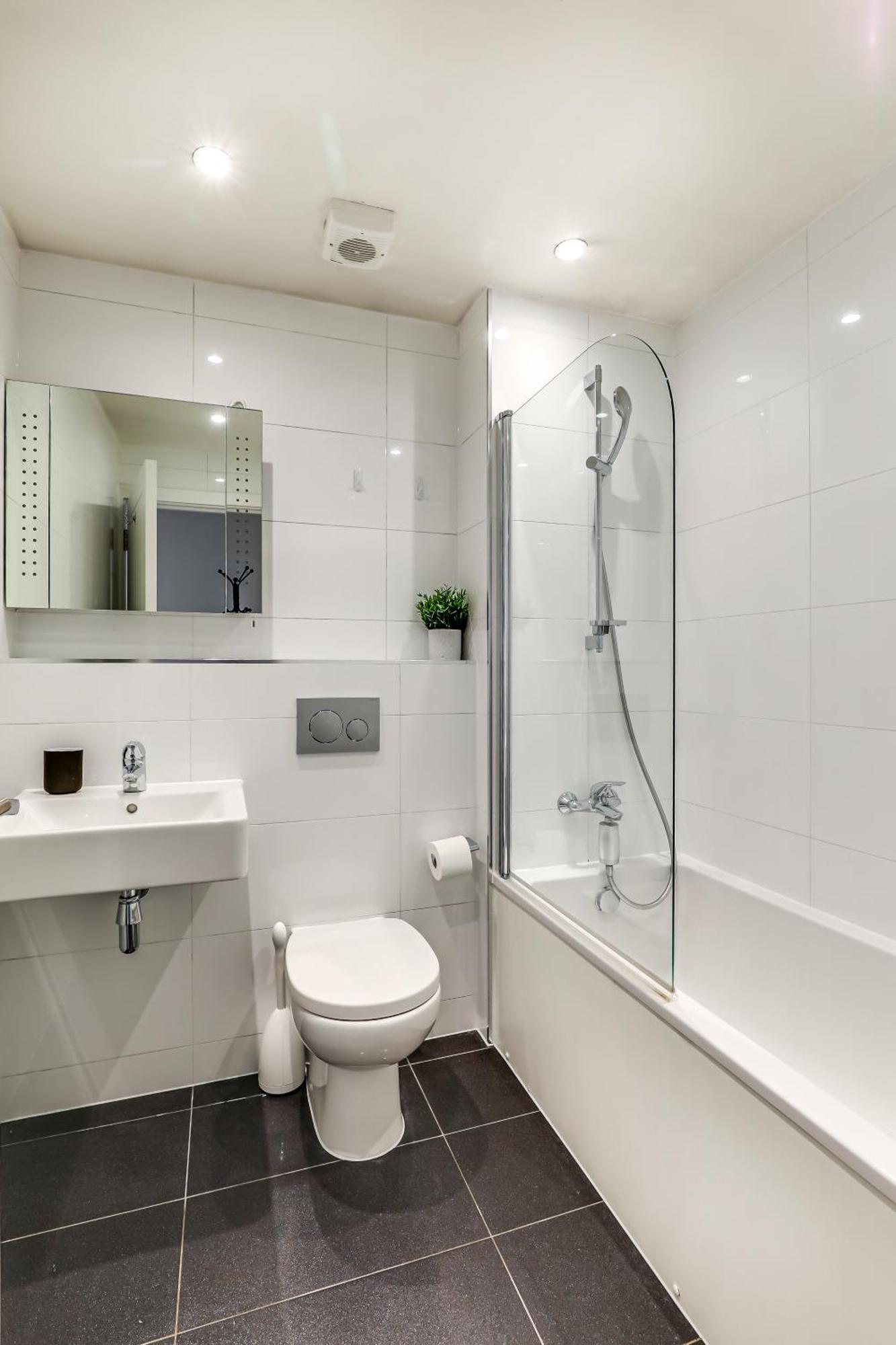 Exceptionally Spacious Central Canterbury Home Bagian luar foto